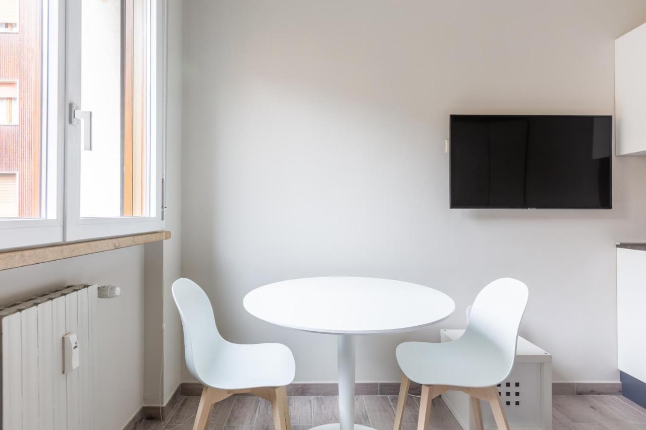 Bnbutler - Panizza - Grazioso Monolocale, Posizione Elegante E Centrale Milano Dış mekan fotoğraf